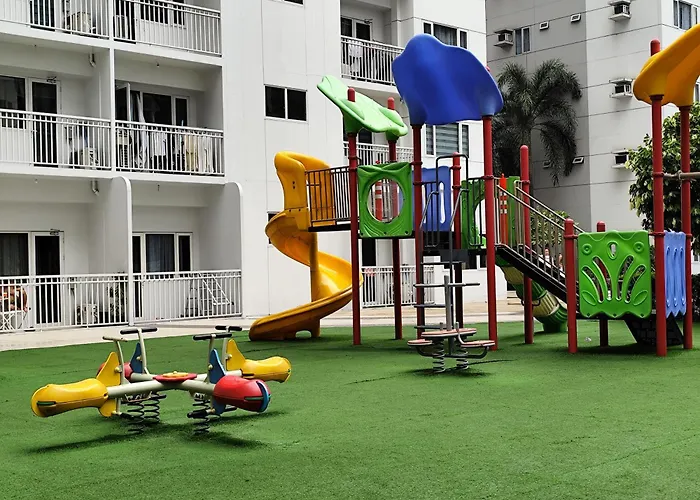 Modern At Shore 1 Residences Tower C - Near Mall Of