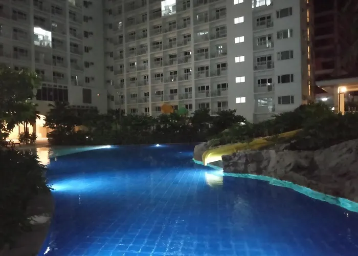 Modern At Shore 1 Residences Tower C - Near Mall Of Apartment